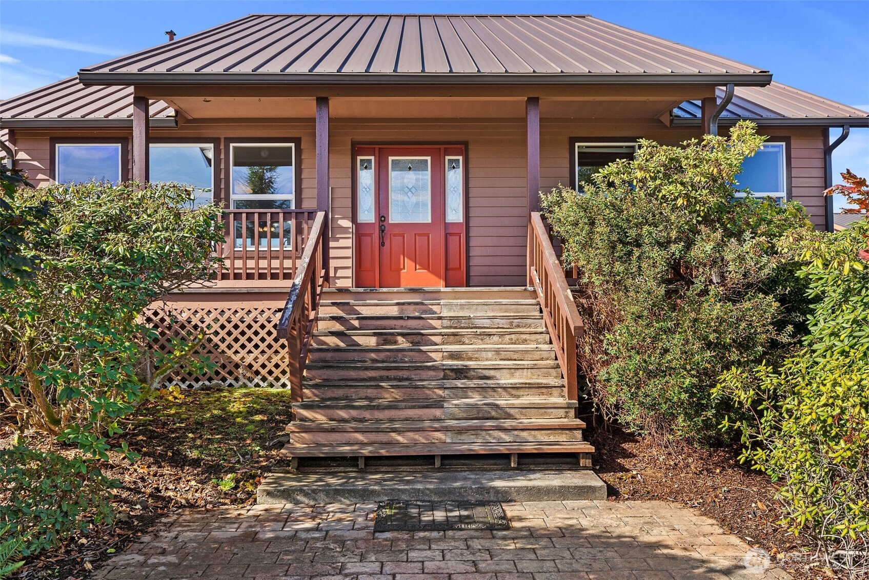 395 Ceres Hill Road Chehalis, WA 98532 - Photo 4 of 40 a front view of a house