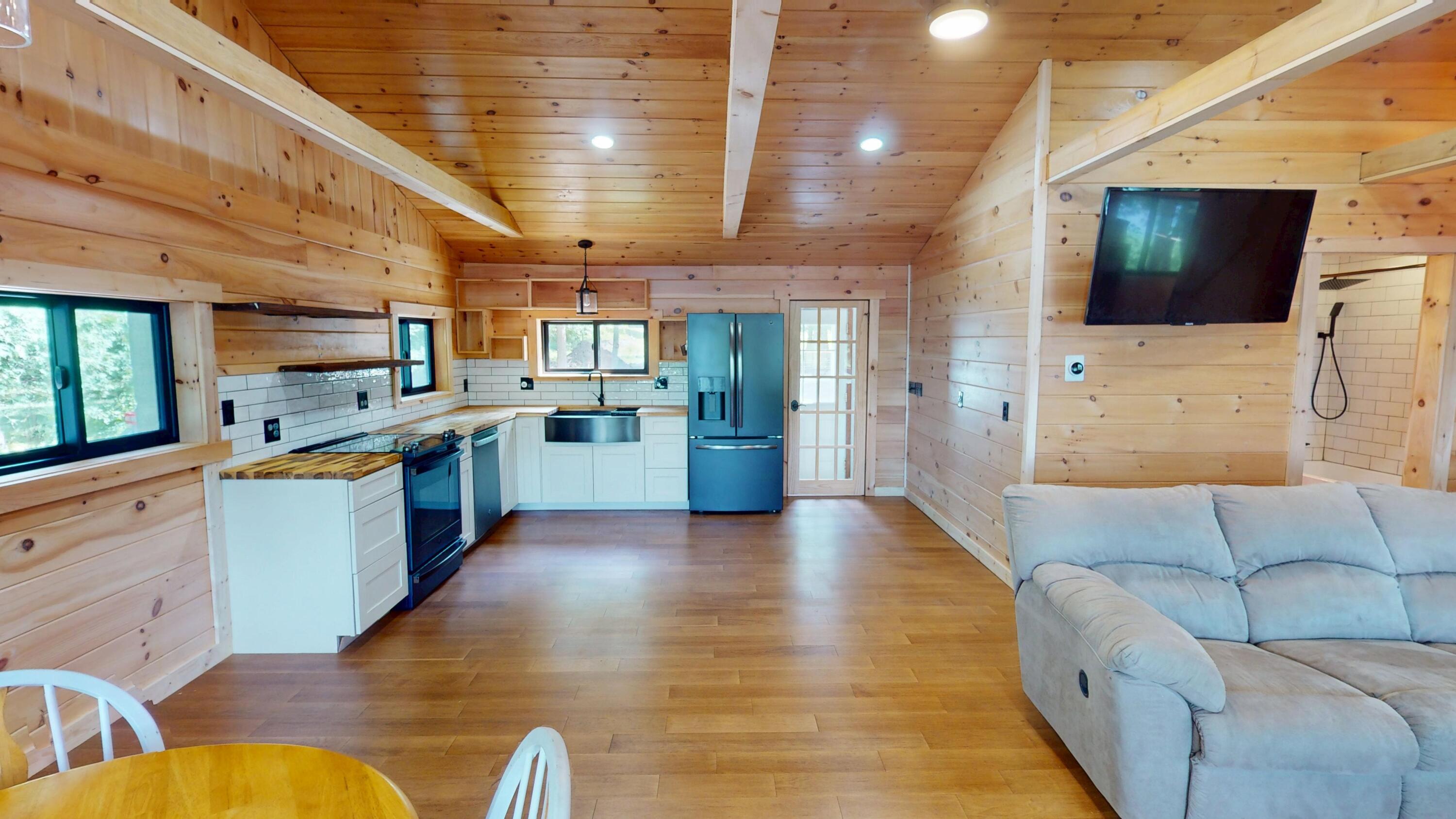 218 Hay Road Hudson, ME 04449 - Photo 10 of 34 9