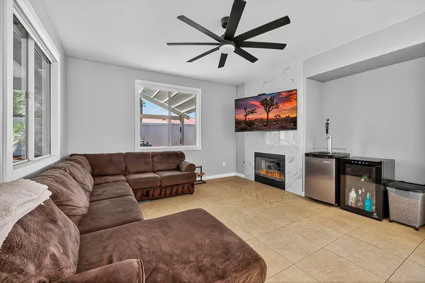 $589,900 | 37763 Colebridge Street, Palm Desert, CA 92211