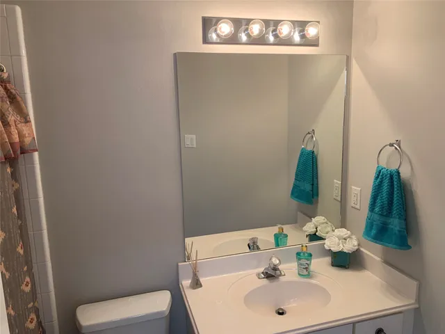 $1,690 | 18707 Scented Candle Way, Spring, TX 77388