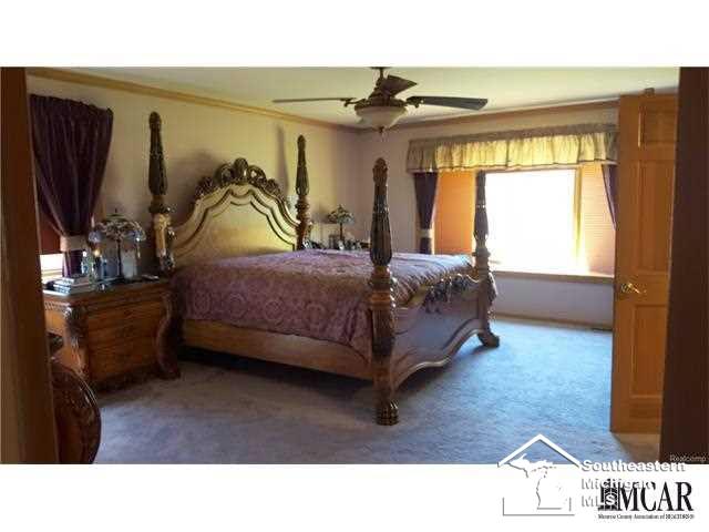 26454 Rinne Road New Boston, MI 48164 - Photo 9 of 25