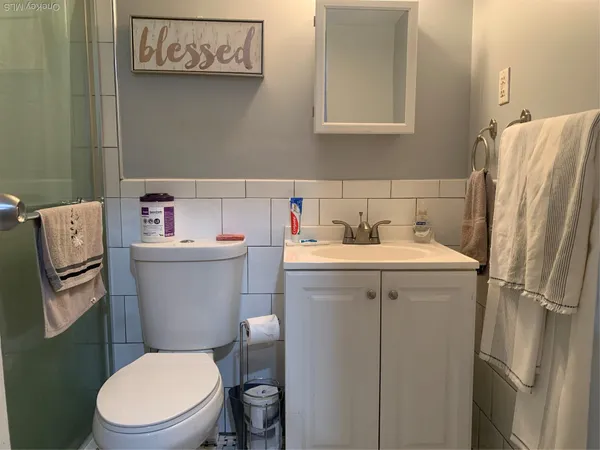 $2,500 | 21-29 Audrey Avenue, Unit 2, Oyster Bay, NY 11771