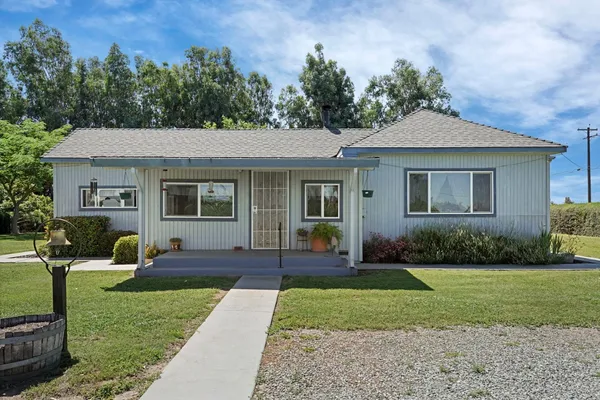 $599,950 | 6632 East Acampo Road, Clements, CA 95220