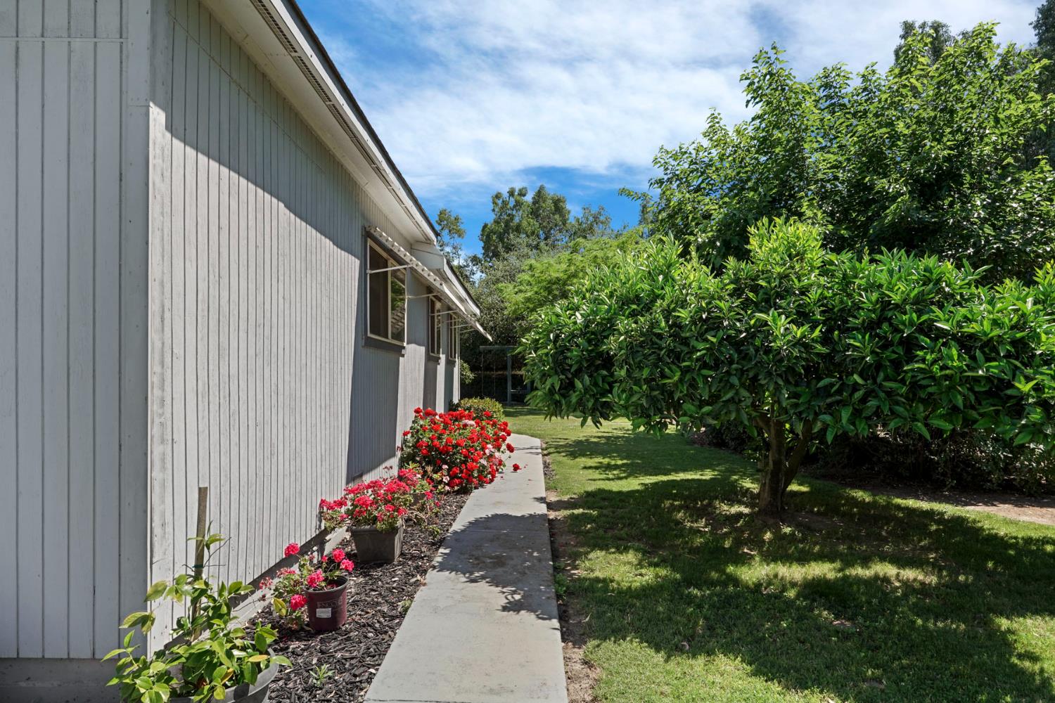 6632 East Acampo Road Clements, CA 95220 - Photo 3 of 52