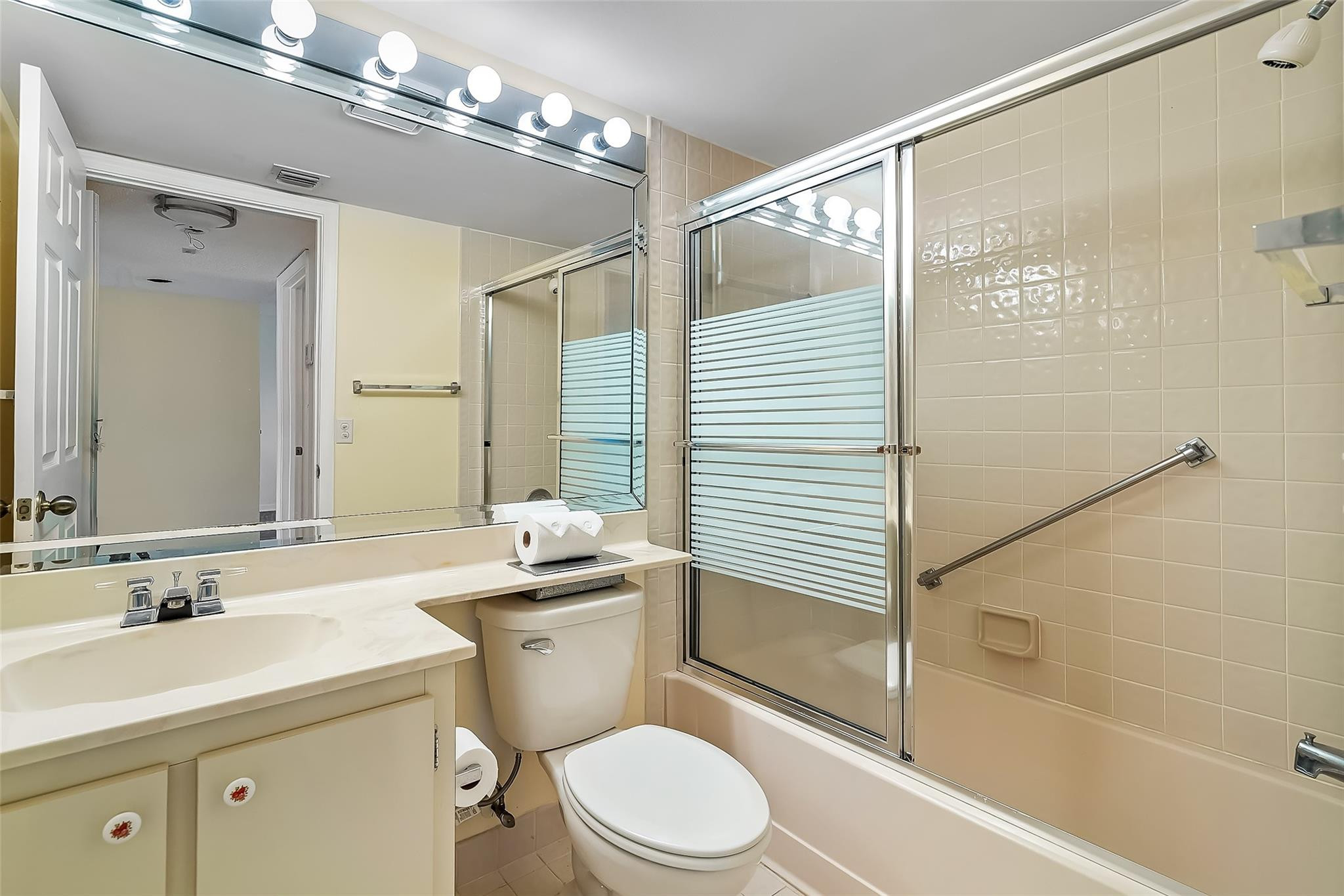 7334 North Devon Drive, Unit 108 Fort Lauderdale, FL 33321 - Photo 15 of 35 Photo 15