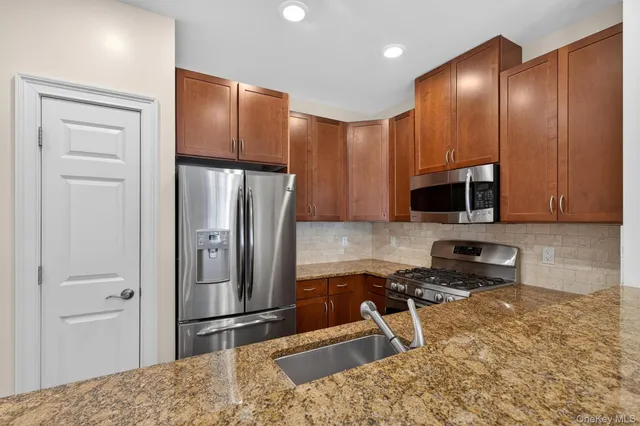 $420,000 | 1311 Views Way, Pomona, NY 10970