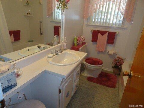 532 Rewold Drive Rochester, MI 48307 - Photo 11 of 25 DSC02596.jpg