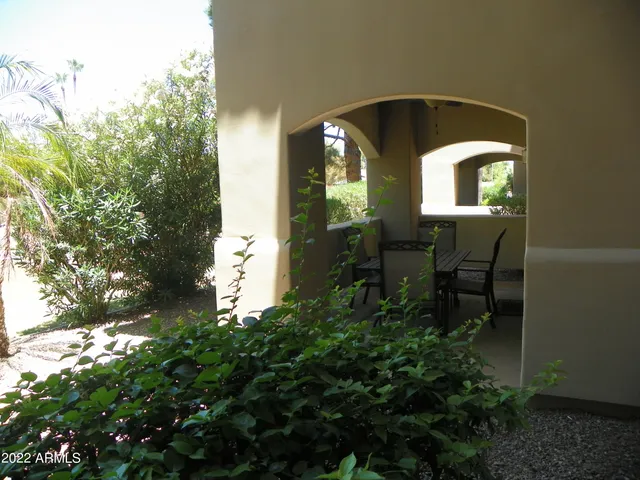 $2,450 | 8653 East Royal Palm Road, Unit 1002, Scottsdale, AZ 85258