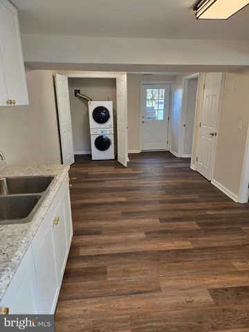 $1,300 | 341 South 26th Street, Unit B, Purcellville, VA 20132