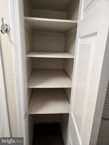 $1,300 | 341 South 26th Street, Unit B, Purcellville, VA 20132