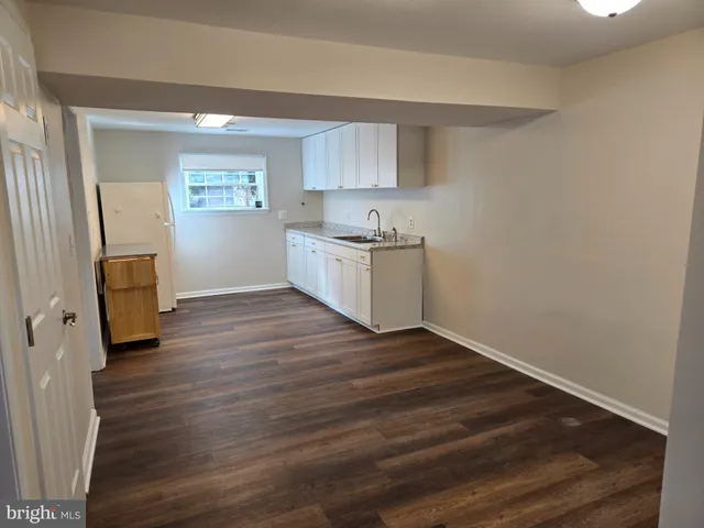 $1,300 | 341 South 26th Street, Unit B, Purcellville, VA 20132