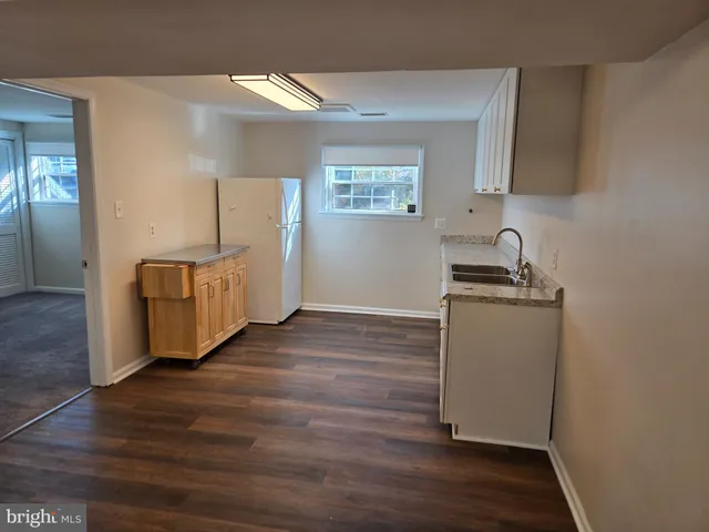 $1,300 | 341 South 26th Street, Unit B, Purcellville, VA 20132