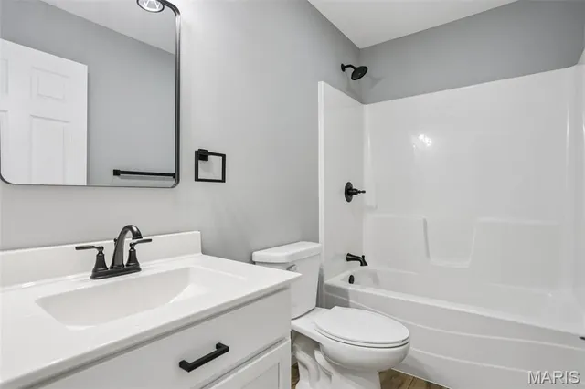 $265,000 | 609 East North Street, Staunton, IL 62088