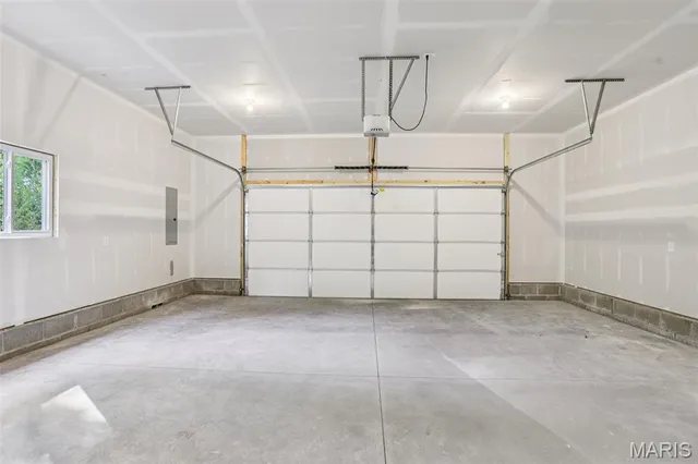 $265,000 | 609 East North Street, Staunton, IL 62088