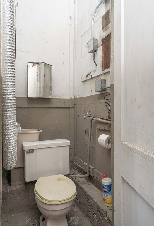 78 Pelham Street Fall River, MA 02721 - Photo 30 of 42 Gallery Image 30