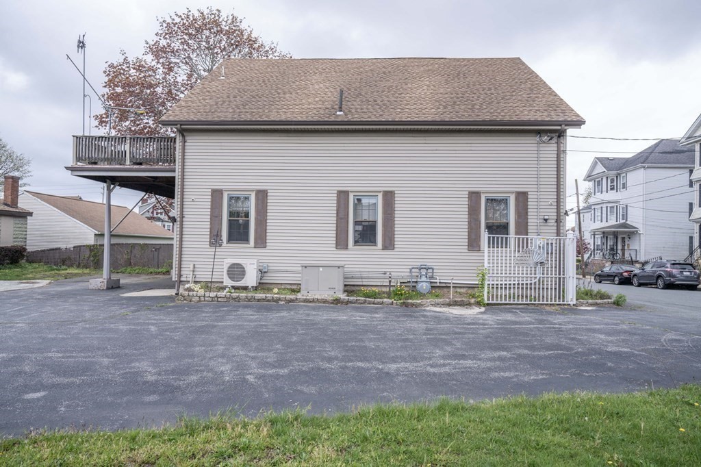 78 Pelham Street Fall River, MA 02721 - Photo 3 of 42 Gallery Image 3