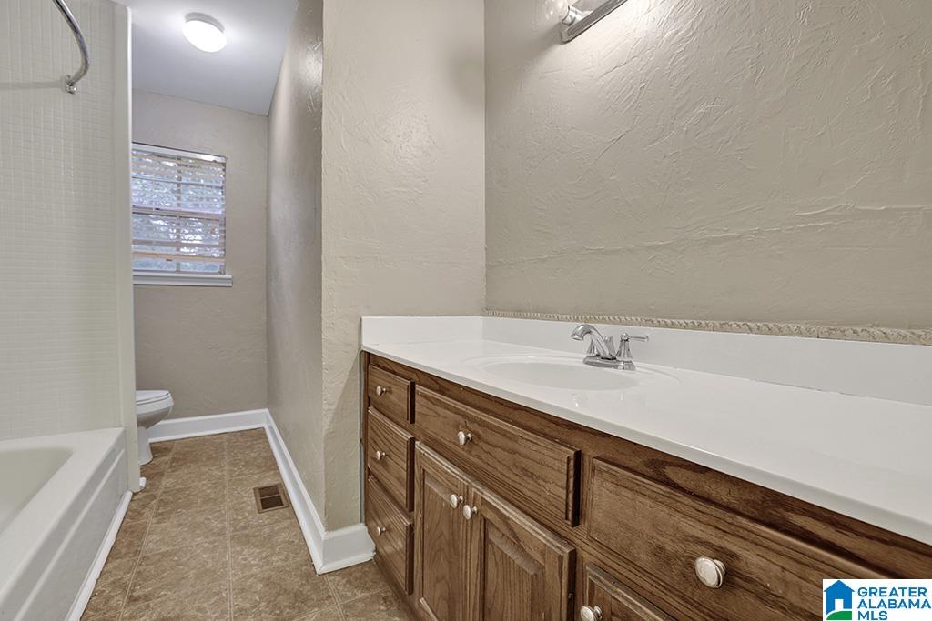 3113 Ashwood Road Bessemer, AL 35023 - Photo 10 of 19