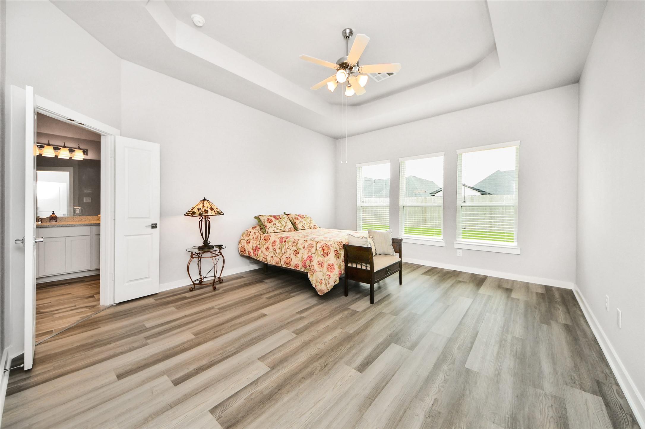 1577 Elm Place Angleton, TX 77515 - Photo 19 of 45