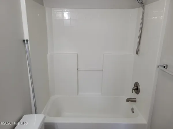 $1,500 | 4225 Brook Creek Lane, Unit B, Greenville, NC 27858