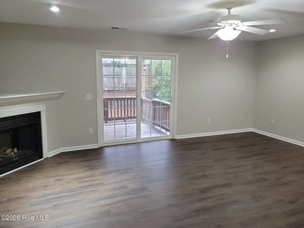 $1,500 | 4225 Brook Creek Lane, Unit B, Greenville, NC 27858