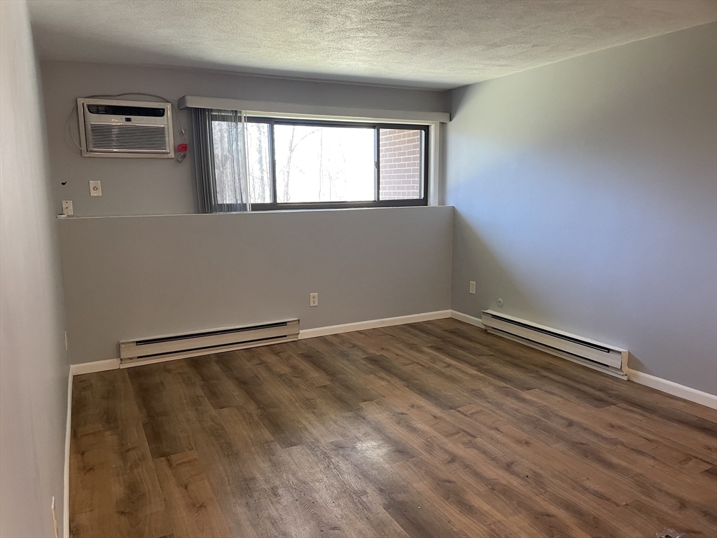 11 Riverside Avenue, Unit 11 Danvers, MA 01923 - Photo 8 of 20 Gallery Image 8
