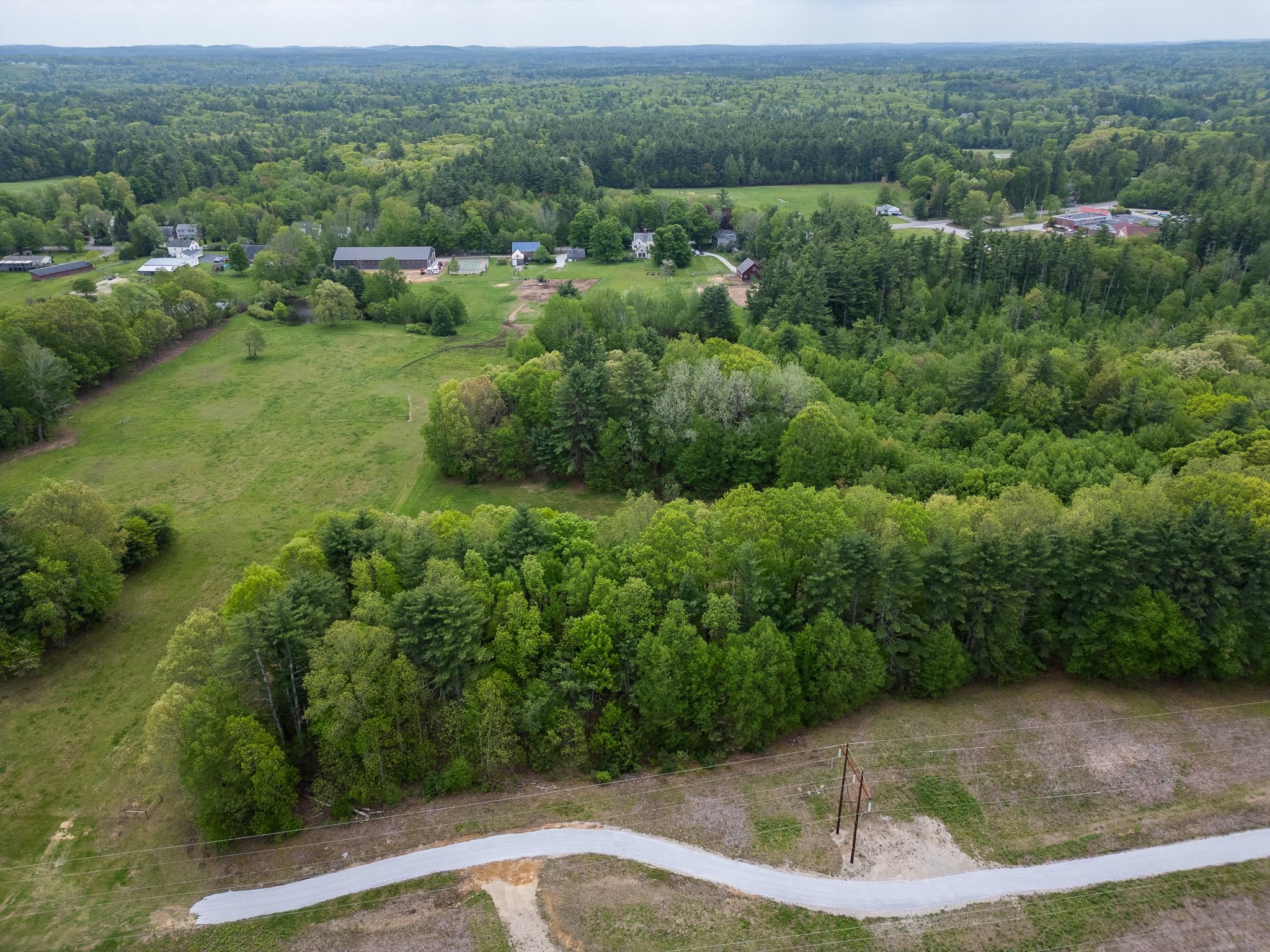 337 Middle Road Brentwood, NH 03833 - Photo 9 of 46
