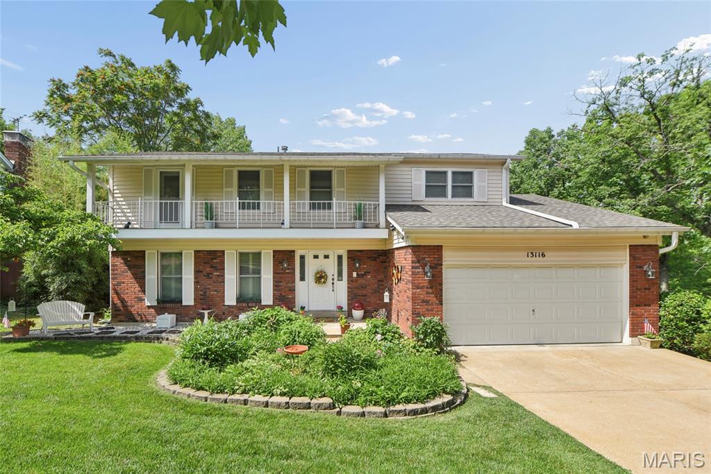 13116 Huntercreek Ridge Road St. Louis, MO 63131 - Photo 1 of 38