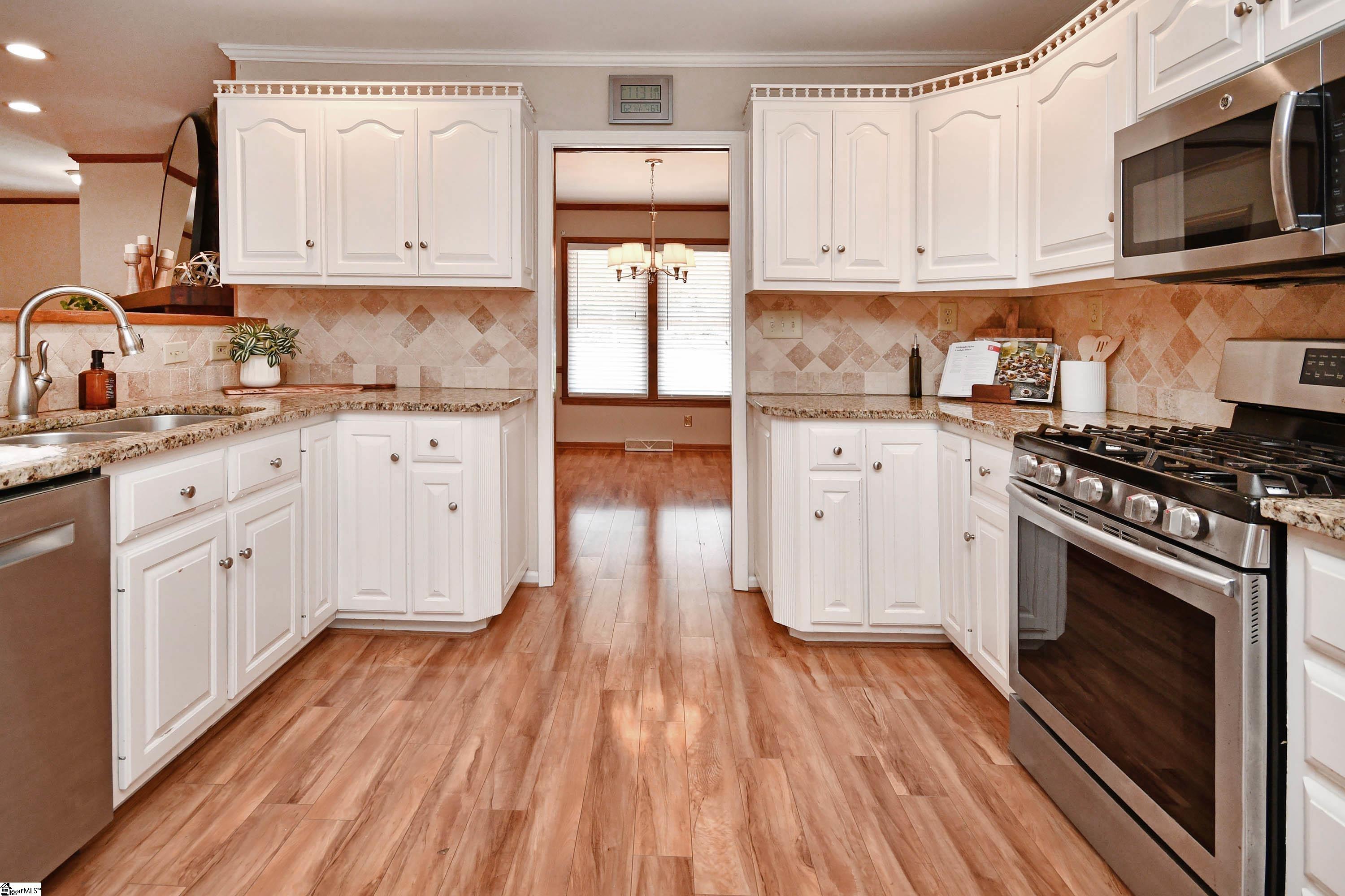 201 Buckingham Road Easley, SC 29640 - Photo 32 of 49