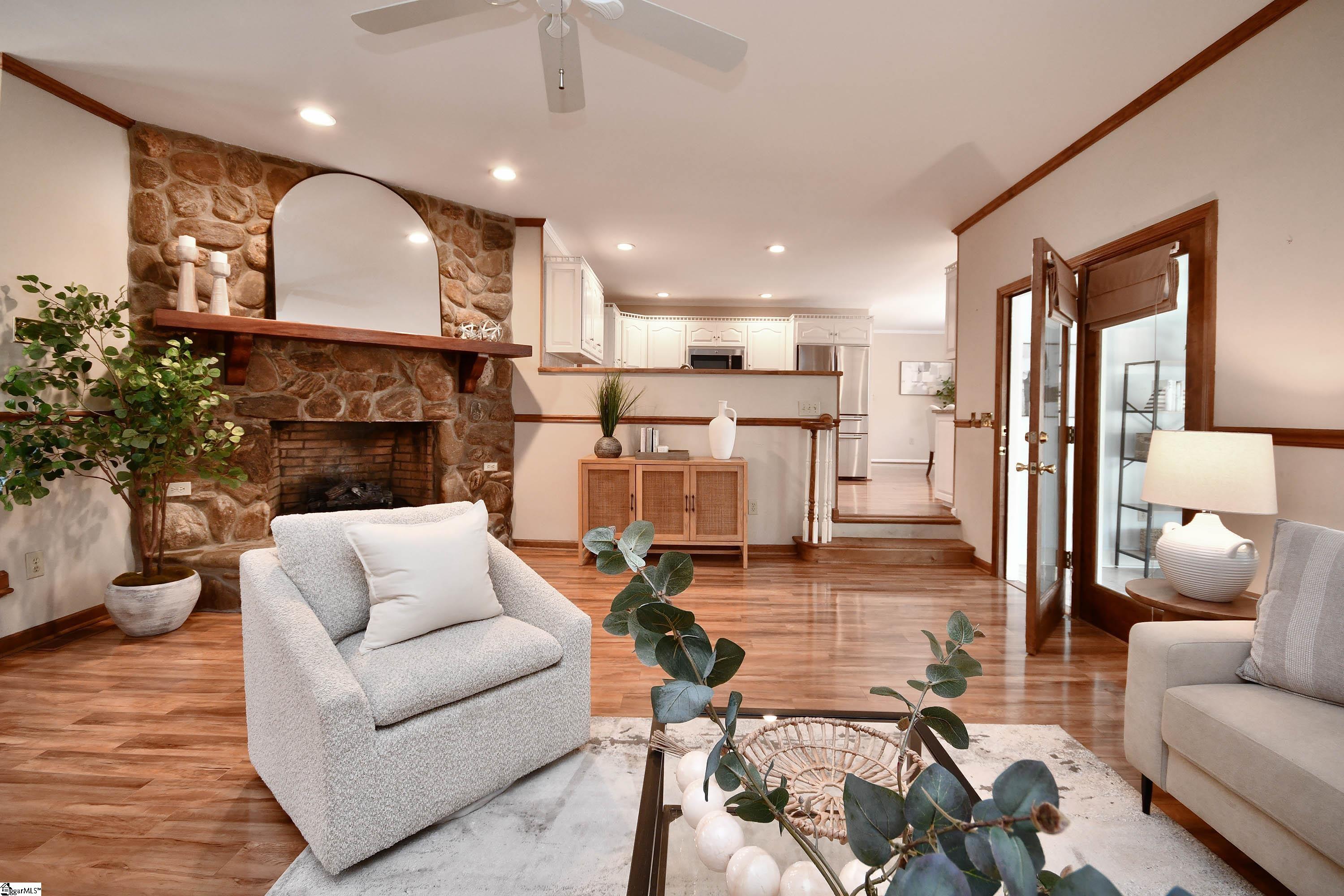 201 Buckingham Road Easley, SC 29640 - Photo 5 of 49