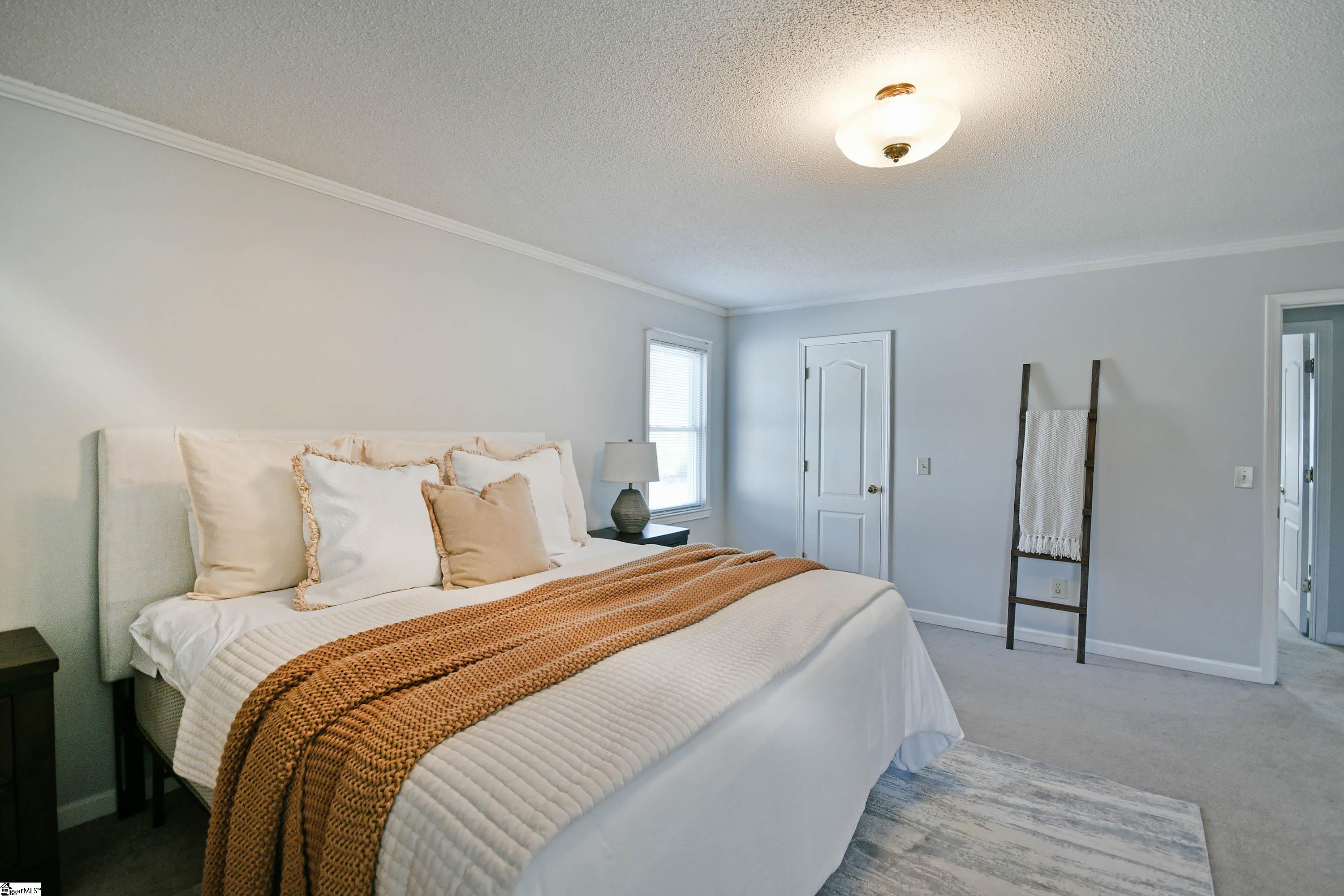 201 Buckingham Road Easley, SC 29640 - Photo 8 of 49