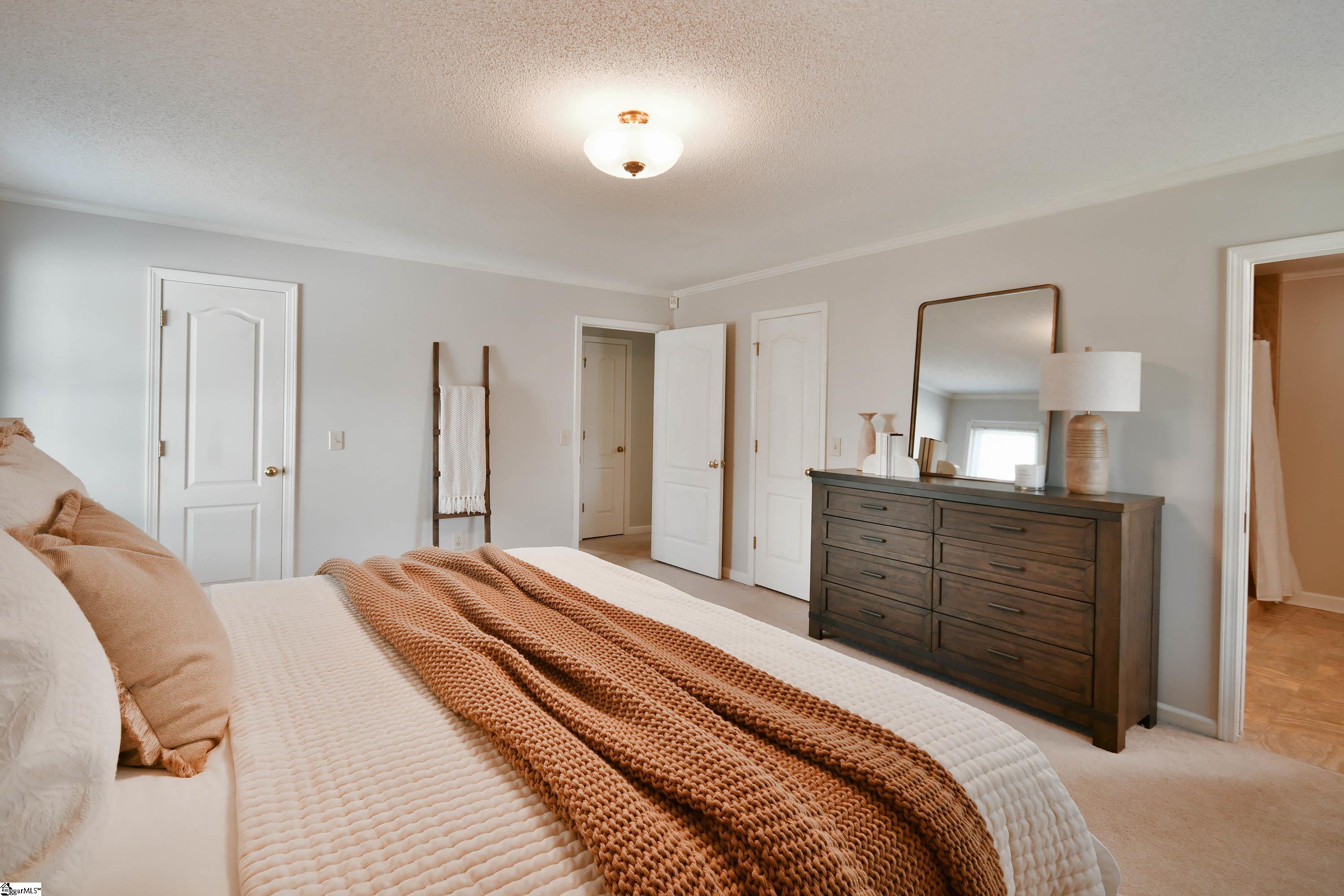 201 Buckingham Road Easley, SC 29640 - Photo 9 of 49