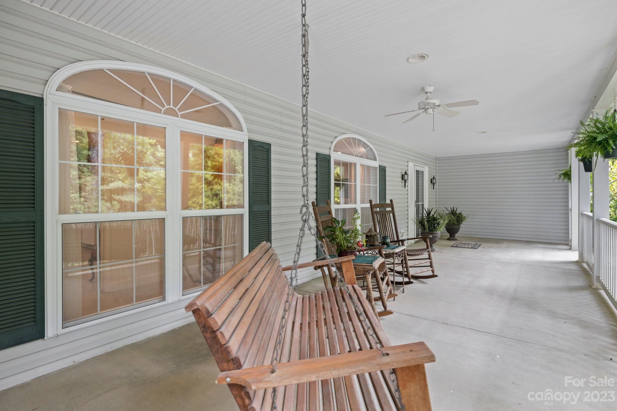 143 Whitaker Road Fairview, NC 28730 - Photo 20 of 25 Gallery Image 20