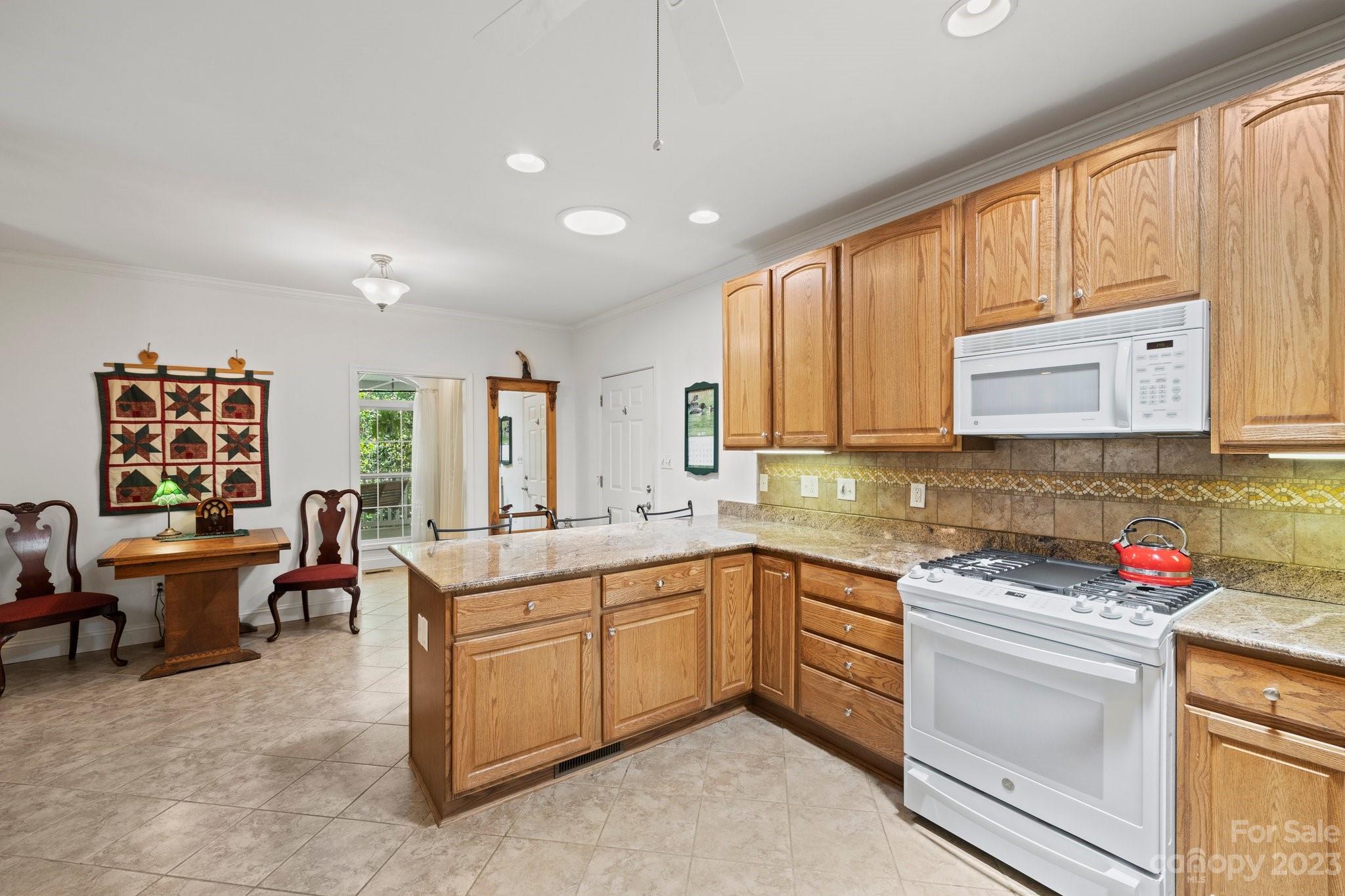 143 Whitaker Road Fairview, NC 28730 - Photo 7 of 25 Gallery Image 7