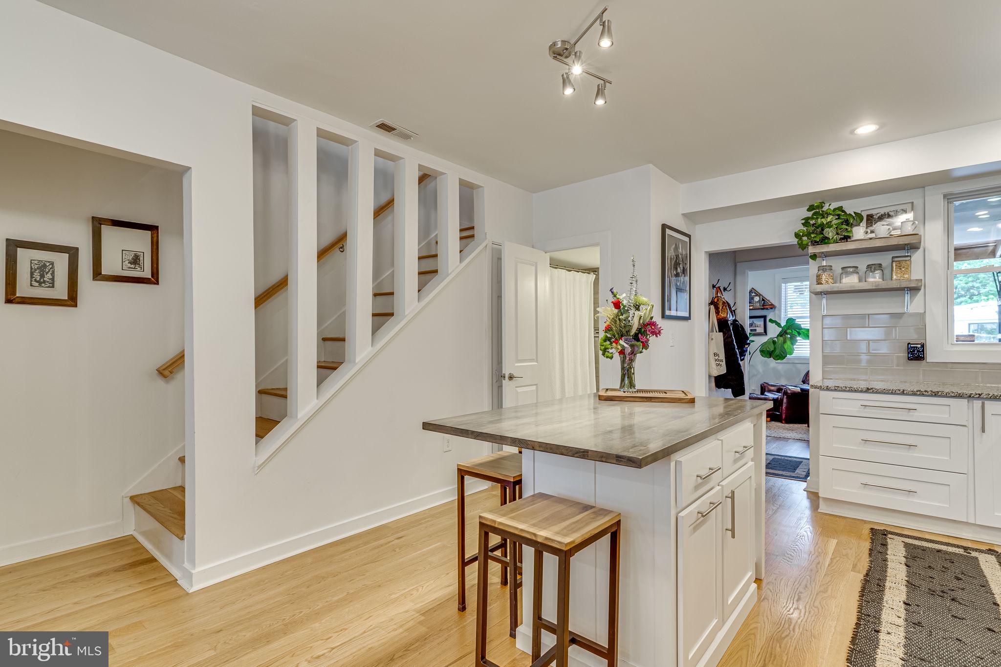 36 Rhode Island Avenue Northeast Washington, DC 20002 - Photo 5 of 35