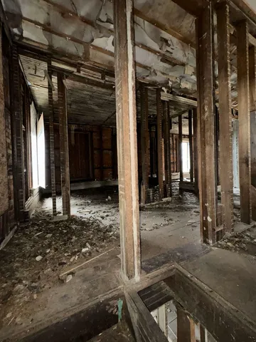 a view of house entrance