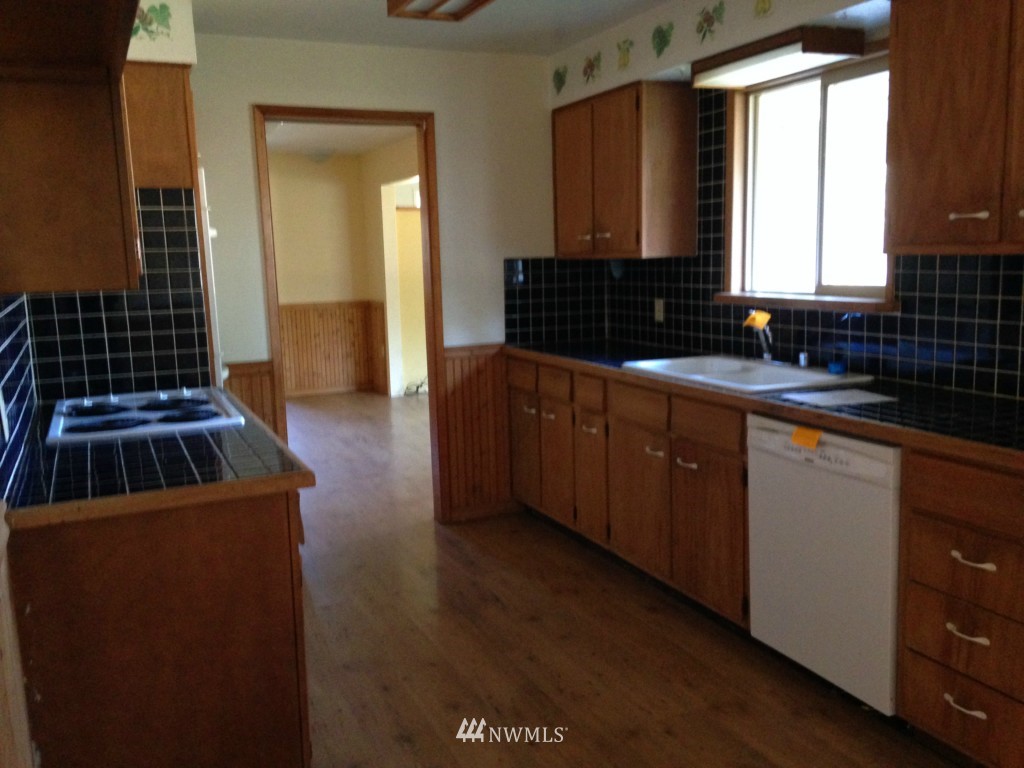 209 Hoquiam Wishkah Road Aberdeen, WA 98520 - Photo 5 of 17 Gallery Image 5