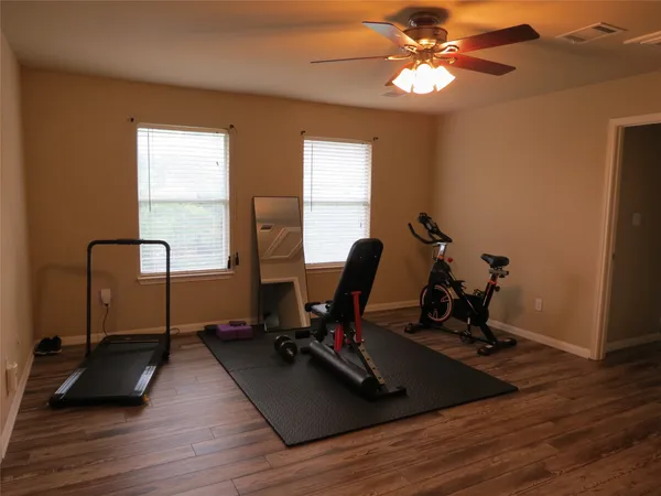 $2,250 | 402 Las Colinas Drive, Leander, TX 78641