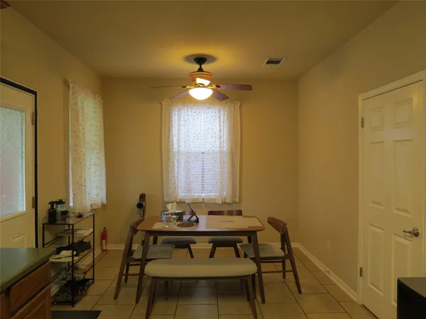 $2,250 | 402 Las Colinas Drive, Leander, TX 78641