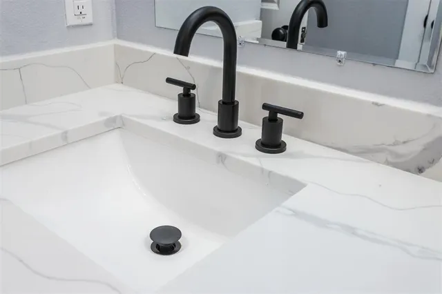 $500,000 | 415 West Elm Street, Unit 415/417, Denison, TX 75020