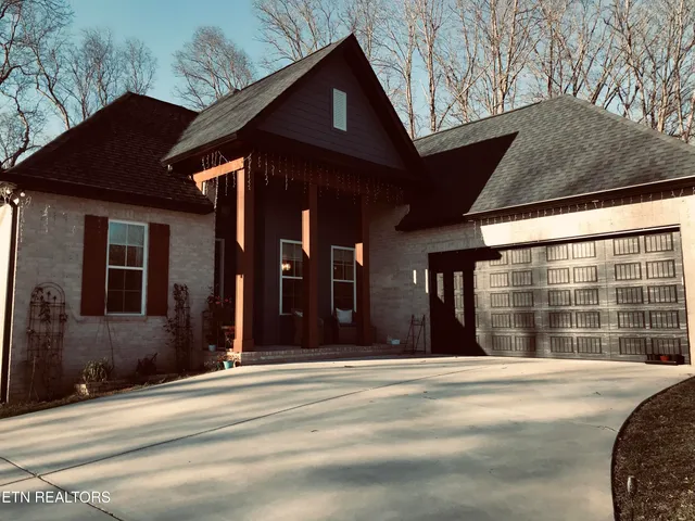 $625,000 | 446 Tanzanite Trail, New Tazewell, TN 37825