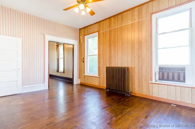 $160,000 | 409 North Water Street, Salem, IN 47167