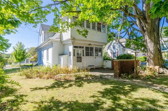 $160,000 | 409 North Water Street, Salem, IN 47167