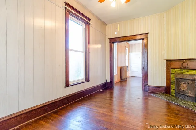 $160,000 | 409 North Water Street, Salem, IN 47167