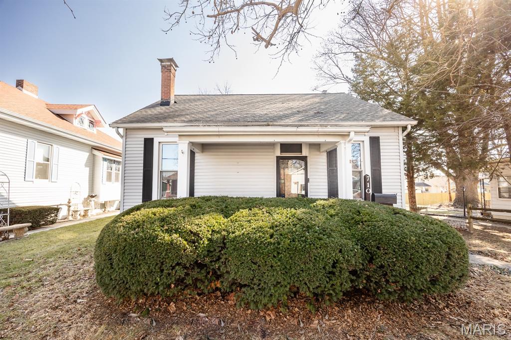 710 Lebanon Avenue Belleville, IL 62221 - Photo 2 of 18