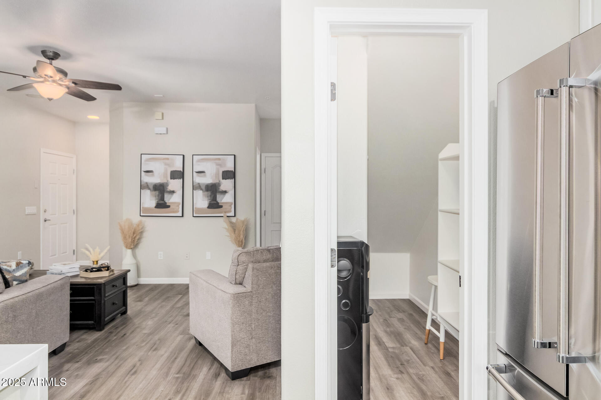 1350 South Greenfield Road, Unit 1046 Mesa, AZ 85206 - Photo 11 of 35 a living room with furniture and a window