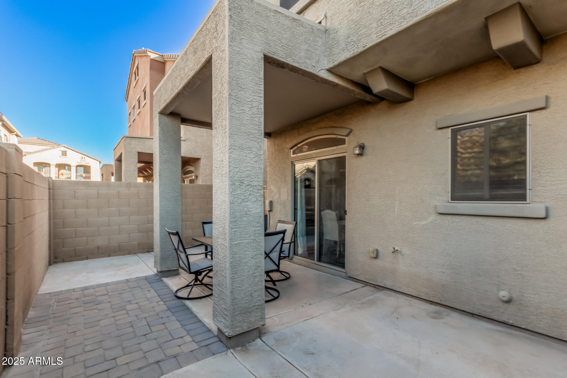 1350 South Greenfield Road, Unit 1046 Mesa, AZ 85206 - Photo 28 of 35 a view of an outdoor space