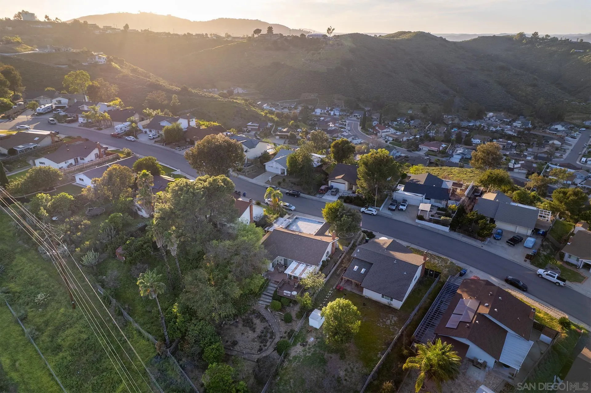 12455 Ridgeton Drive Lakeside, CA 92040 - Photo 27 of 31 a view of city and mountain