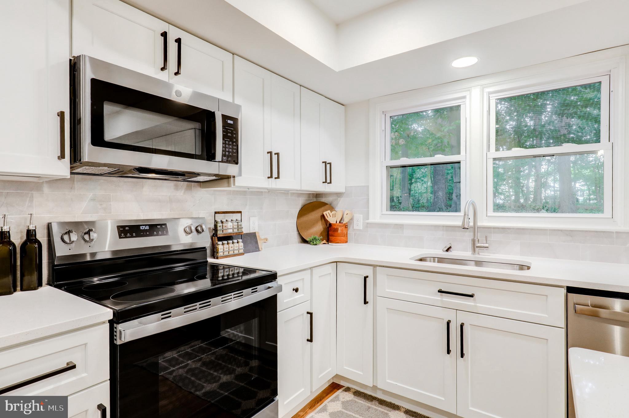 4928 Edgewood Road Doylestown, PA 18902 - Photo 14 of 49