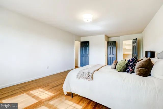 $849,900 | 4928 Edgewood Road, Doylestown, PA 18902