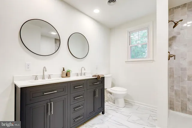 $849,900 | 4928 Edgewood Road, Doylestown, PA 18902